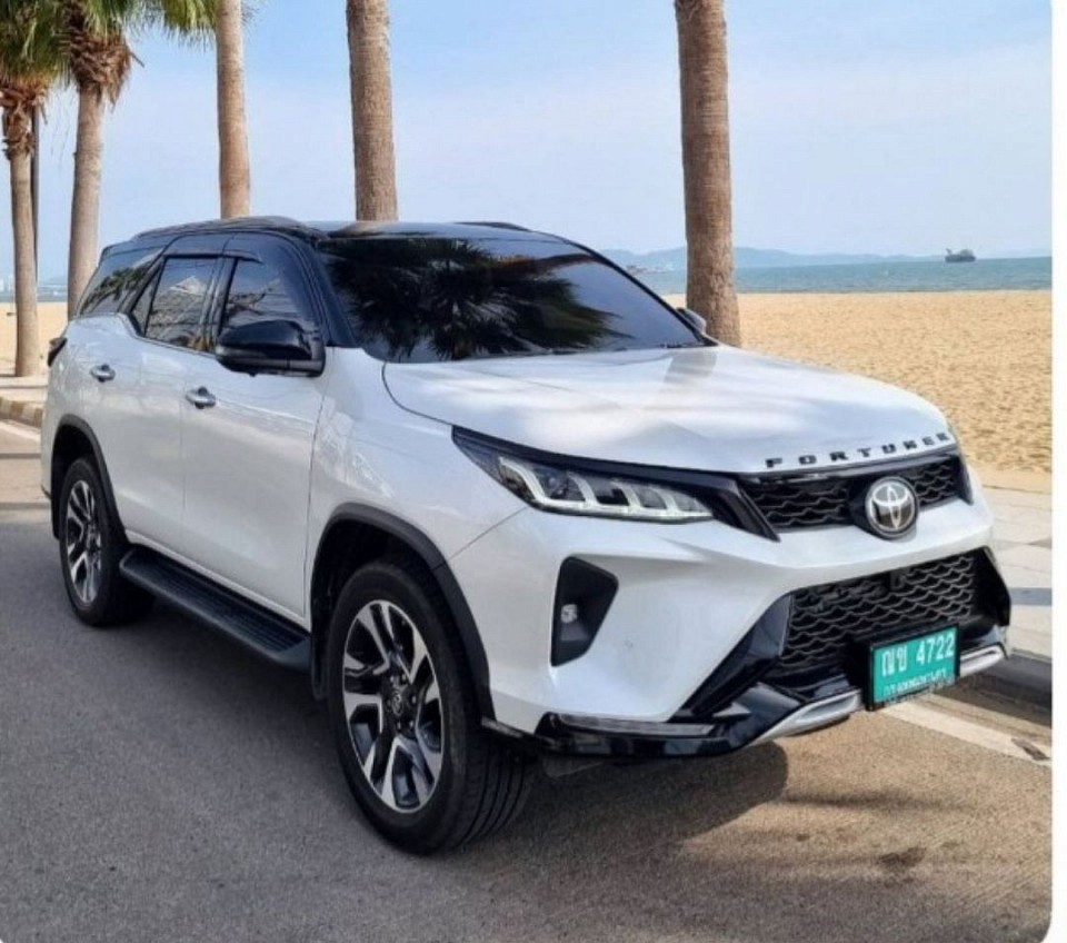 บริการรถป้ายเขียว Fortuner All New regender
